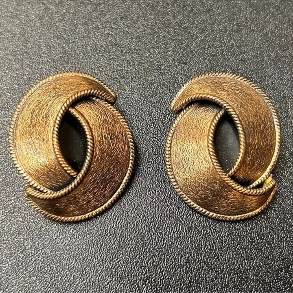 Vintage Copper Clip-On Earrings - Mid-Century - Swirled Abstract Design, Costume
